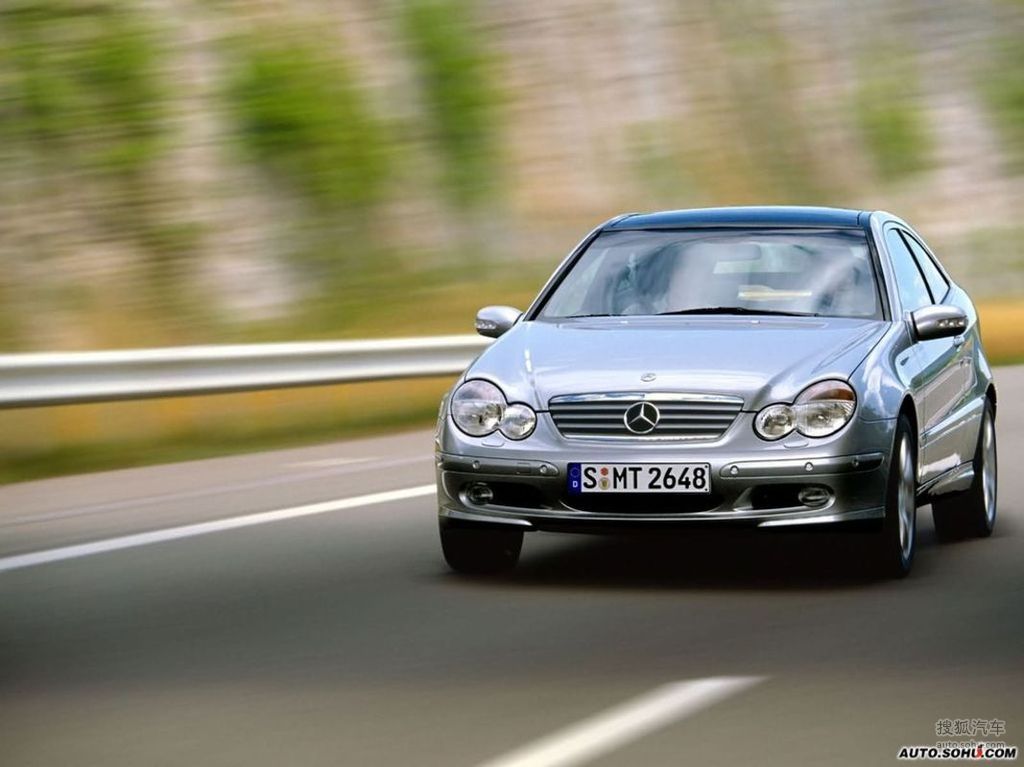 2000款奔驰c200kompressorevolutionsportcoupe