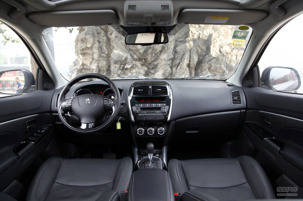 【 标致4008高清图片】_2012款 2.0l 豪华型四驱_内饰_搜狐汽车网