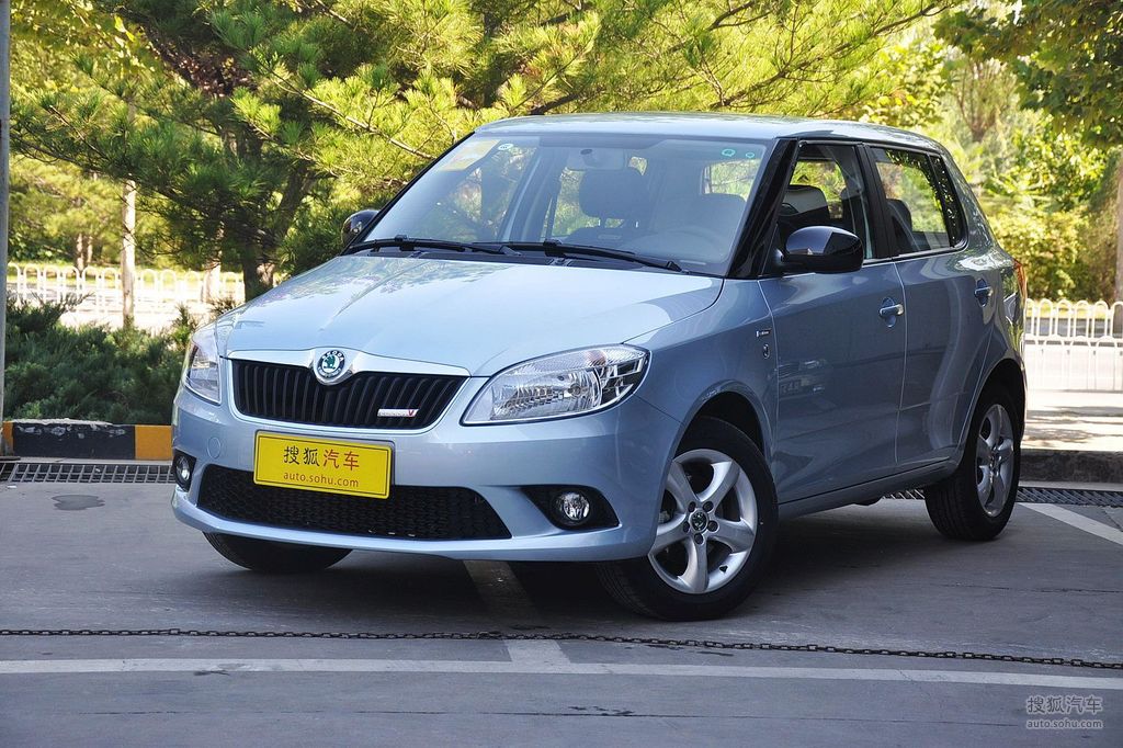 2012款斯柯达晶锐16l手动五周年典藏版