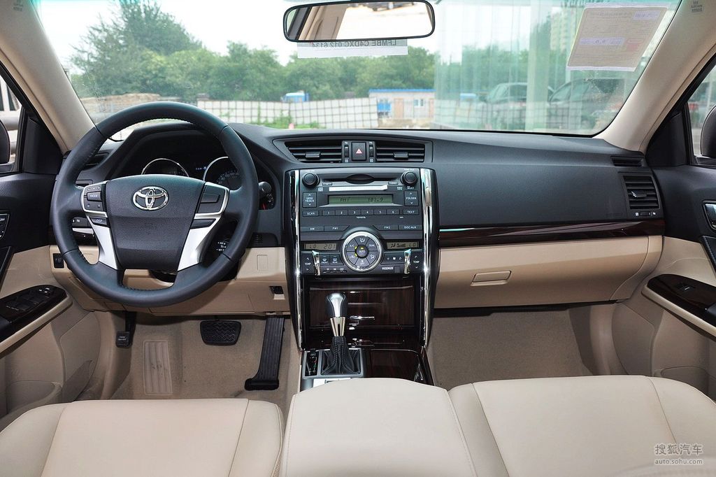 5v 风度菁英炫装版_浅色内饰_内饰_搜狐汽车网