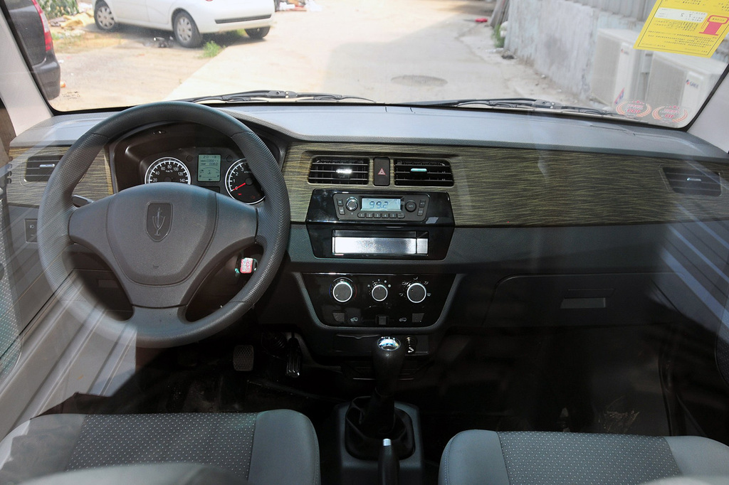 【 金杯t30高清图片】_内饰_搜狐汽车网