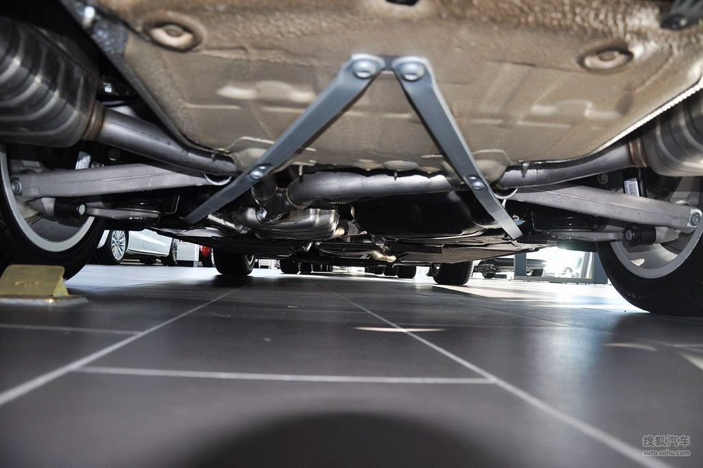 2013款奥迪a5 sportback 40tfsi - 底盘全景提示:支持键盘翻页 ←左