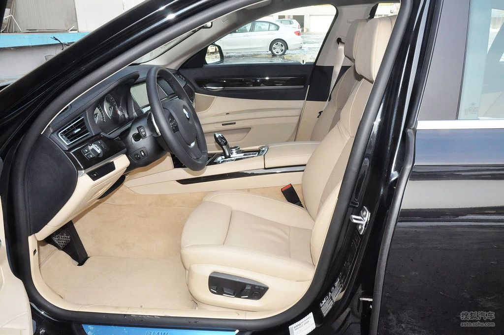 【 宝马7系高清图片】_威尼托米色_内饰_搜狐汽车网