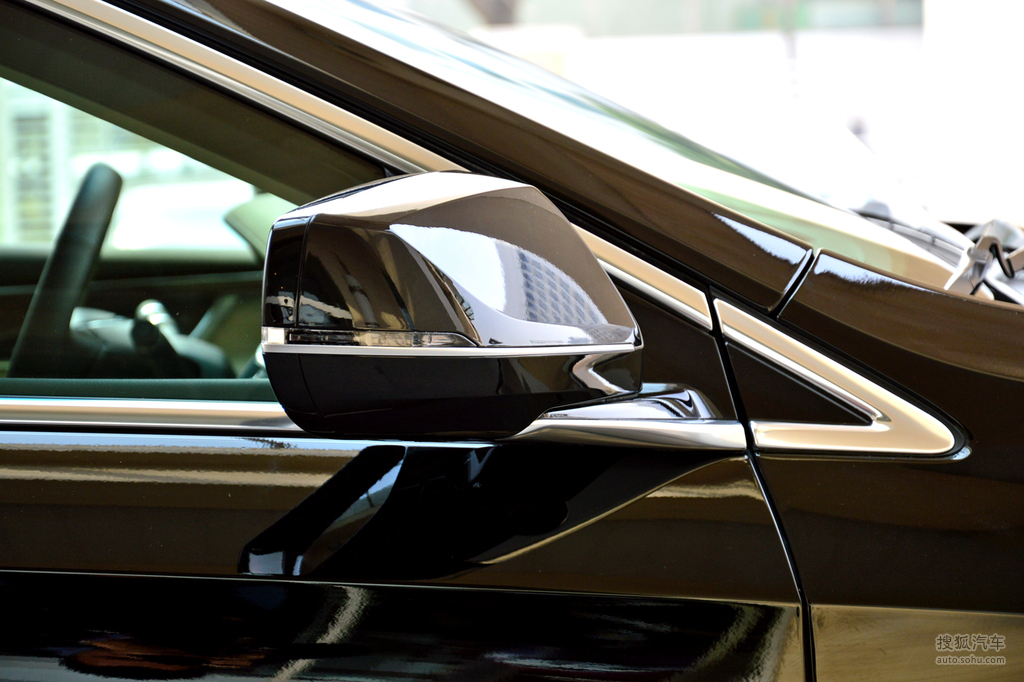 评测(99)图解(447)官方(15)其他(280)外观颜色:红色钛银色炫黑色幻