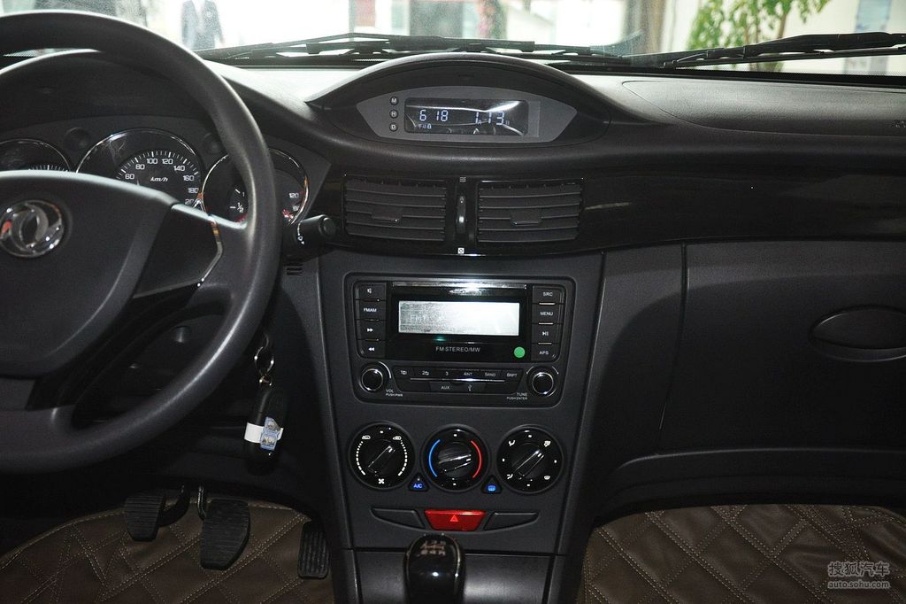 【 东风风神s30高清图片】_深色内饰_内饰_搜狐汽车网