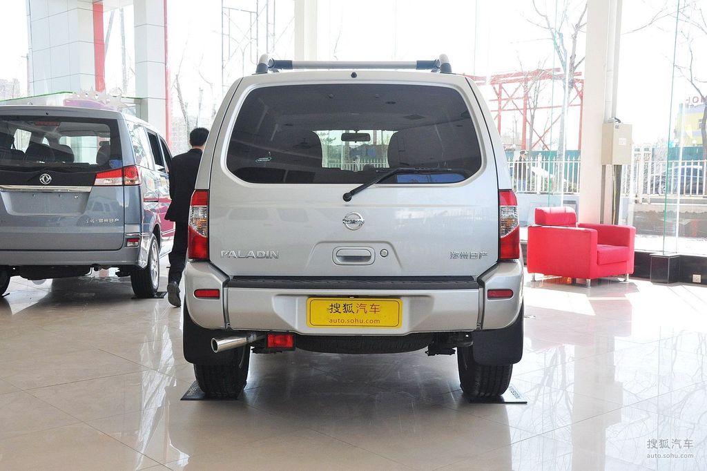 2011款日产帕拉丁24l手动四驱标准型到店实拍