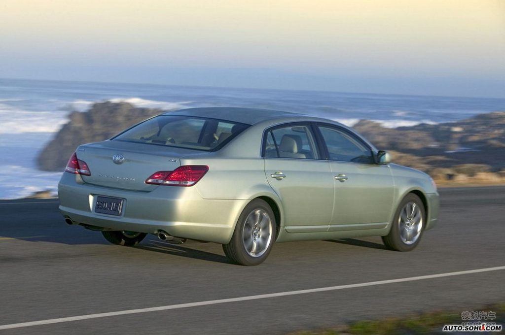 2005款丰田avalonxls