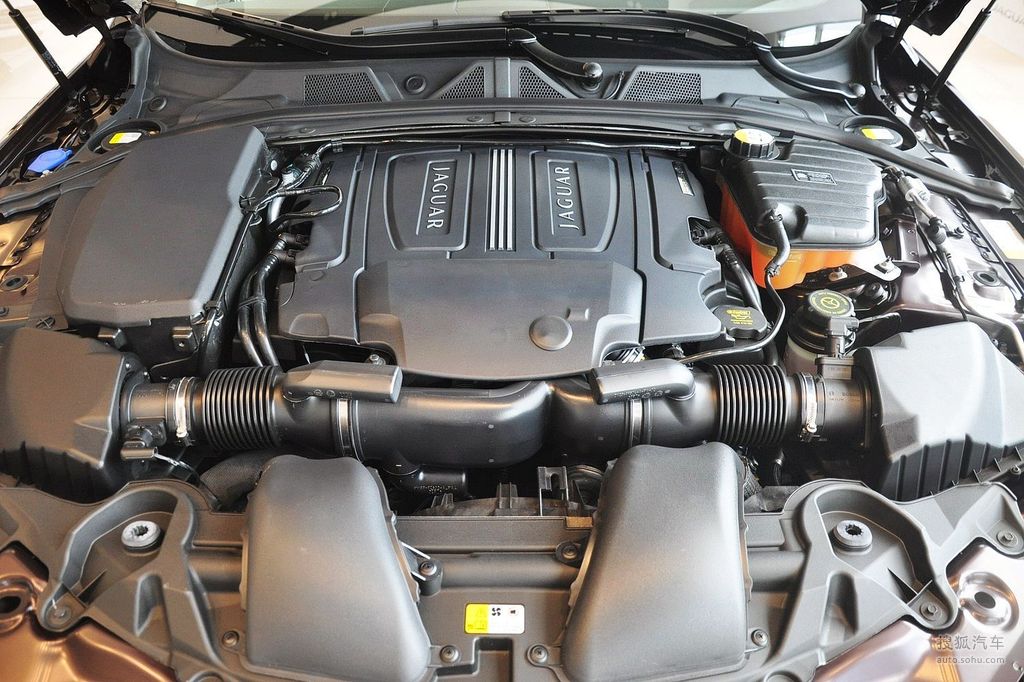 2013款捷豹xf 3.0sc风华版 - 发动机特写 提示:支持键盘翻页 ←左右