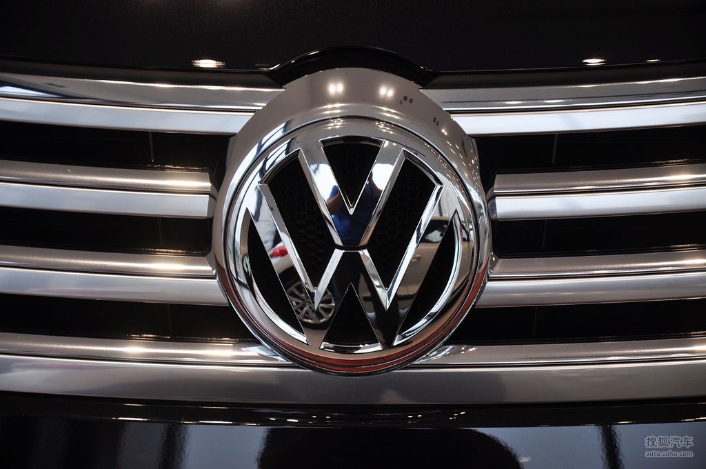 【 大众辉腾高清图片】_正黑_外观_搜狐汽车网