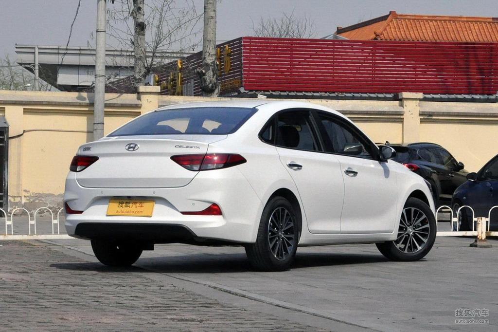 【 现代悦动高清图片】_2017款 1.