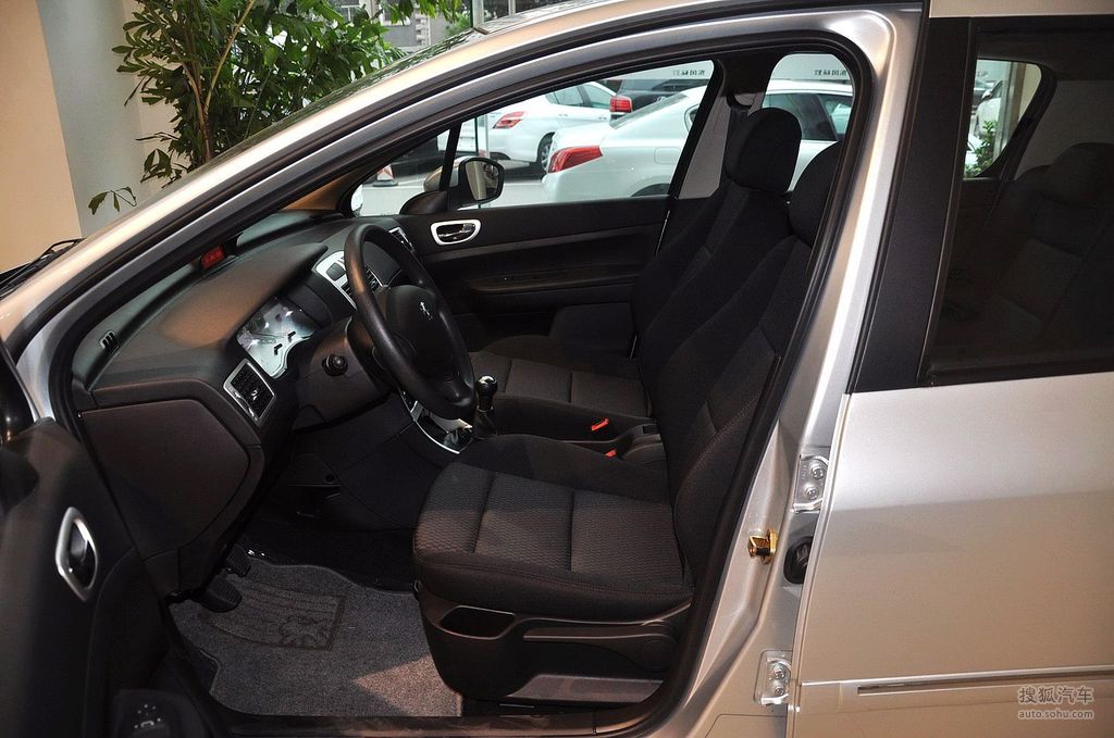 【 标致307两厢高清图片】_深色内饰_内饰_搜狐汽车网