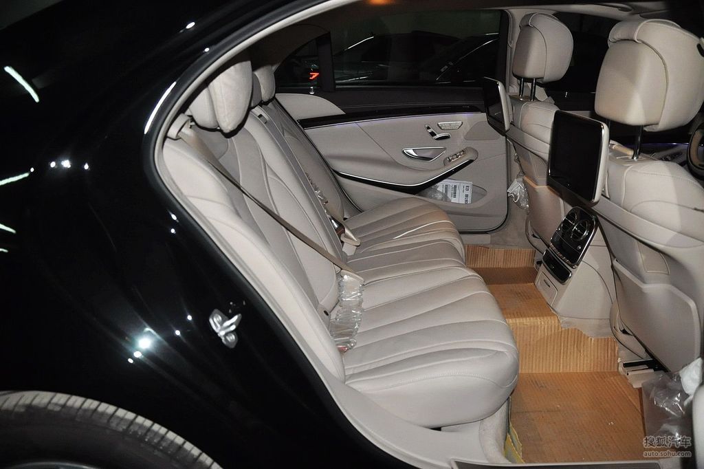 2014款奔驰s400l尊贵型