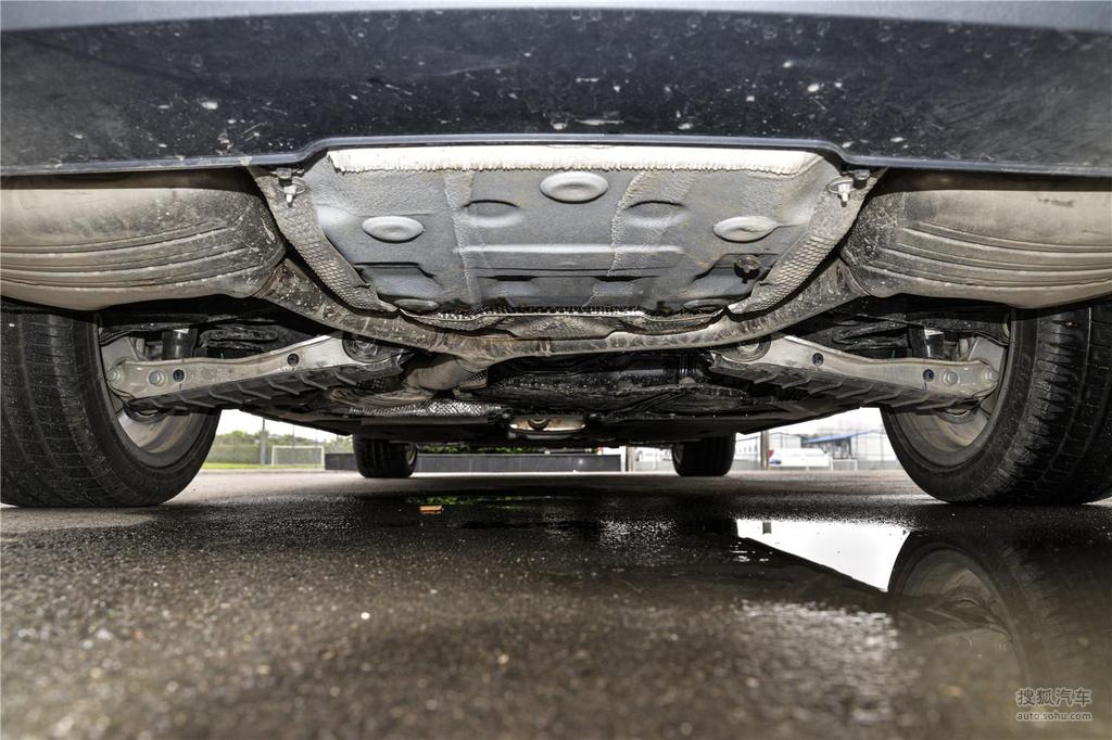 【 奥迪a4l高清图片】_2017款 40tfsi 风尚型_底盘发动机_搜狐汽车网