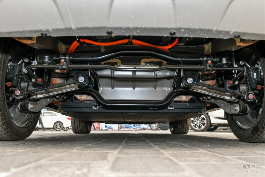 2018款 比亚迪 宋ev400 智联进享型 - 底盘全景提示:支持键盘翻页