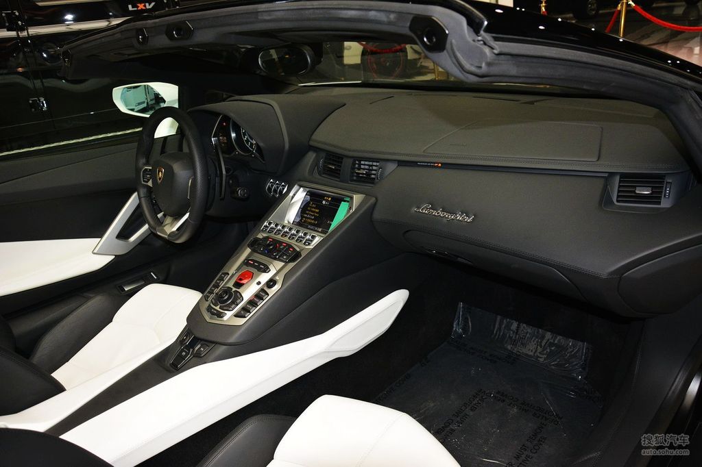 【 兰博基尼aventador高清图片】_深色内饰_内饰_搜狐汽车网