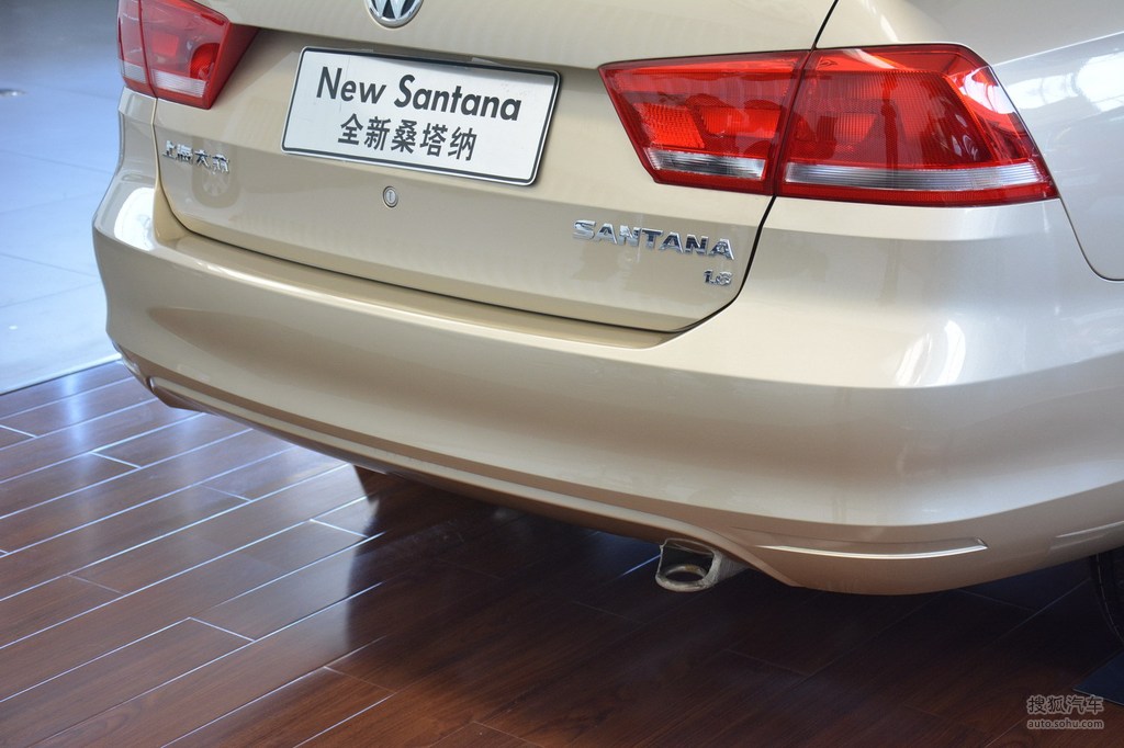 2013款大众全新桑塔纳16l手动舒适版