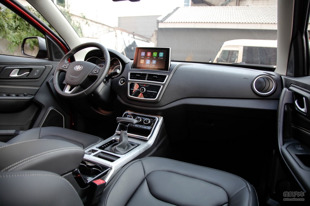 【 奔腾x40高清图片】_黑色_内饰_搜狐汽车网