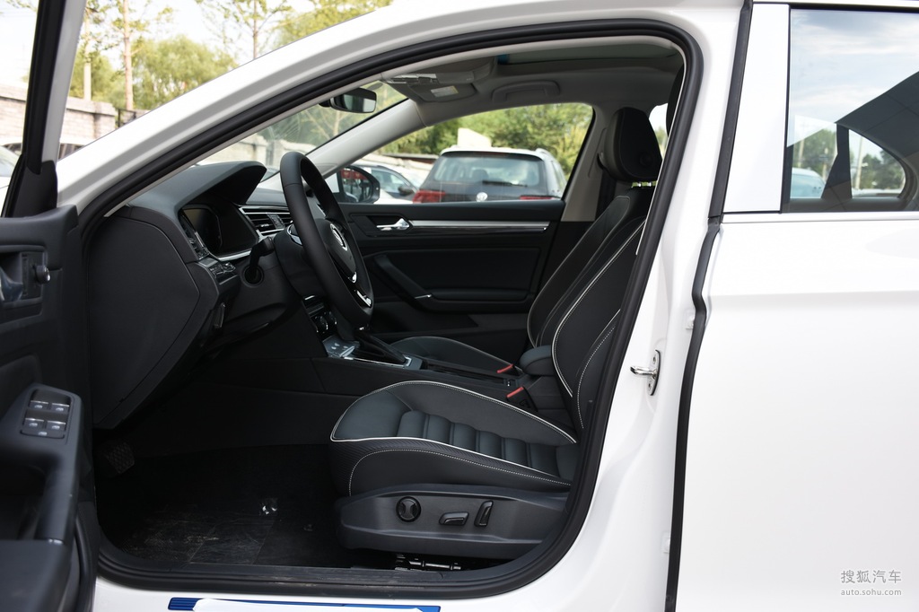 2019款大众凌渡 280tsi dsg豪华版 - 前排座椅提示:支持键盘翻页 ←左
