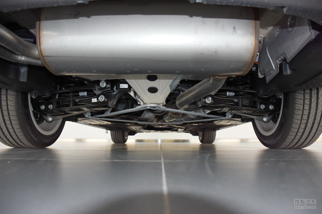 【 宝马3系gt高清图片】_2019款 320i 时尚型_底盘发动机_搜狐汽车网