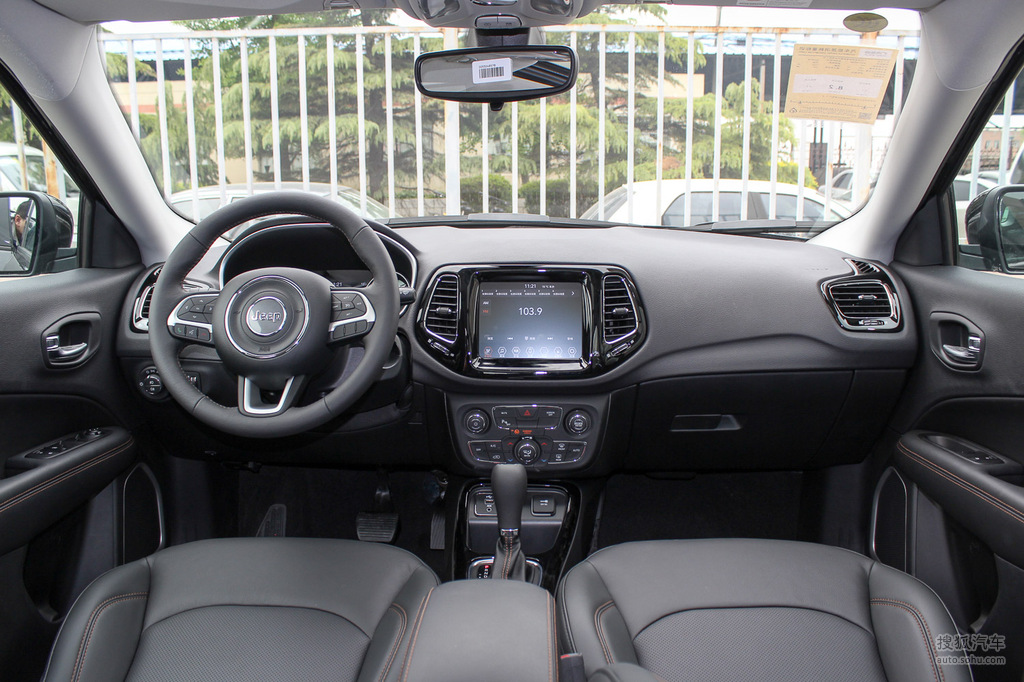 内饰(395)空间(34)底盘/动力(105)图解(213)其他(145)黑色jeep指南者