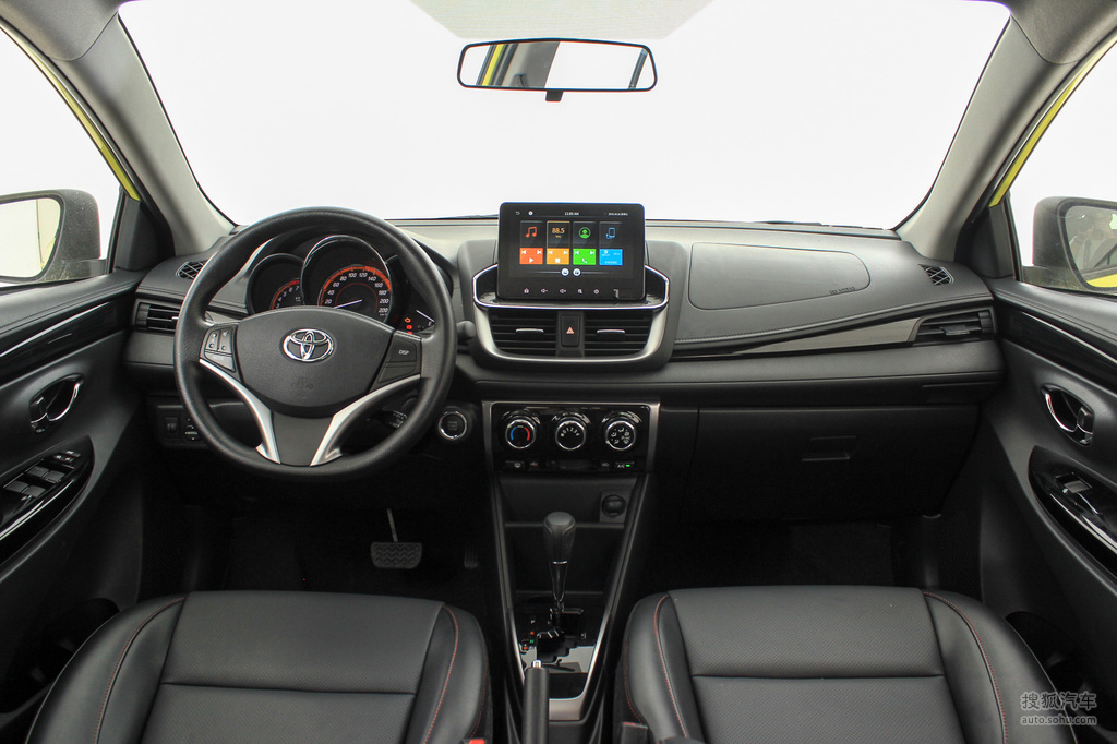 丰田yarisl致炫