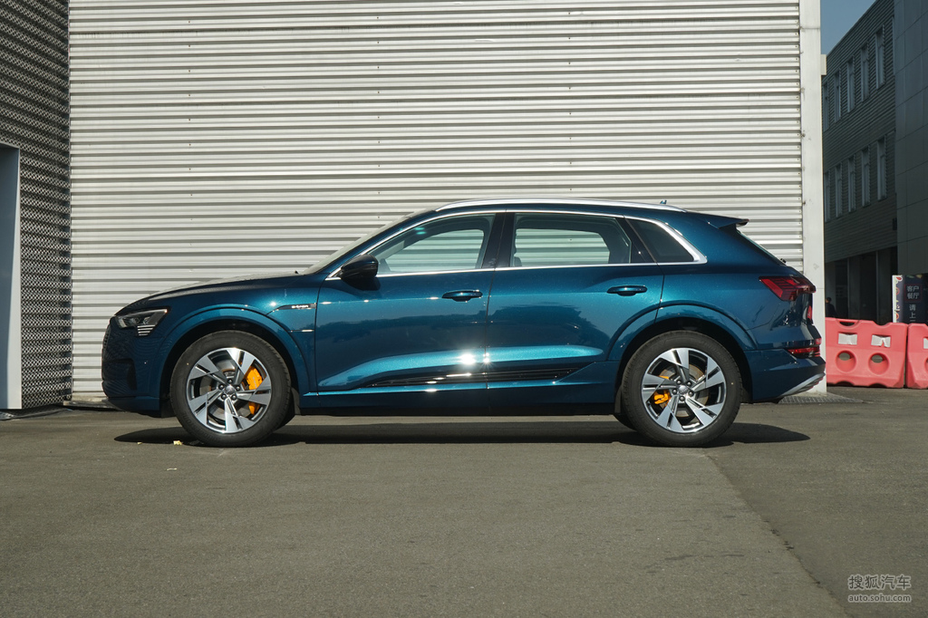 2019款奥迪etron55quattro技术型
