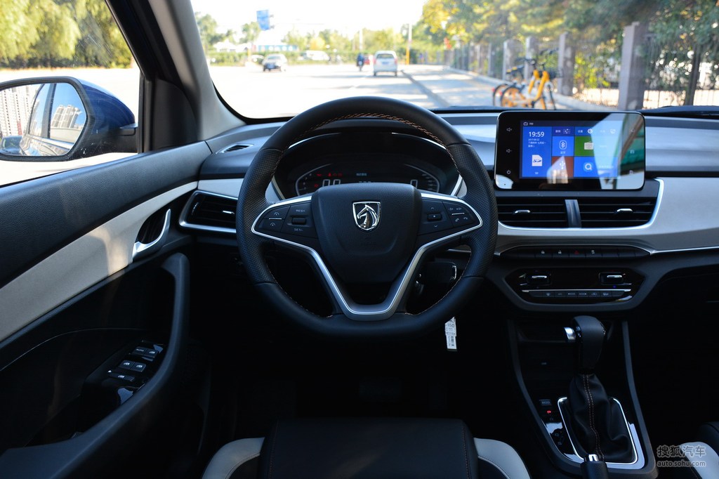 【 宝骏360高清图片】_黑色_内饰_搜狐汽车网