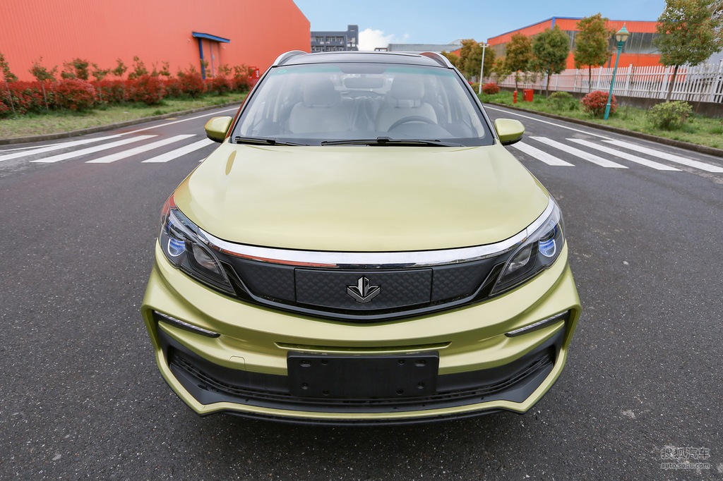 【 枫叶汽车30x高清图片】_2020款枫叶x30_搜狐汽车网