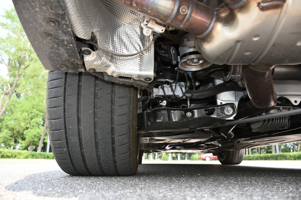 【 宝马x6m高清图片】_2020款 x6 m_底盘发动机_搜狐汽车网