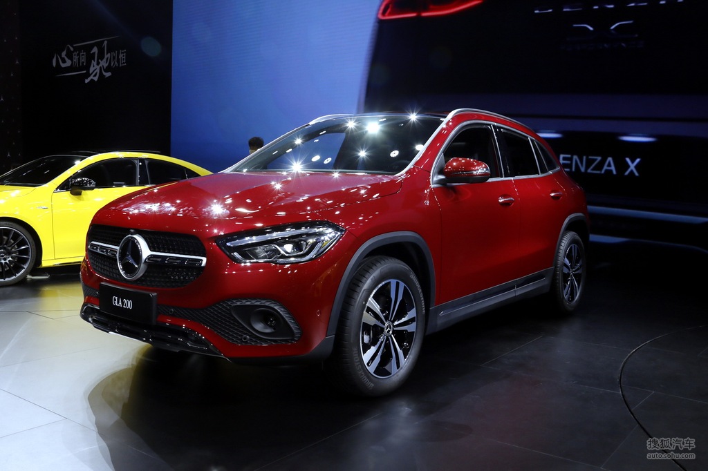 奔驰gla级