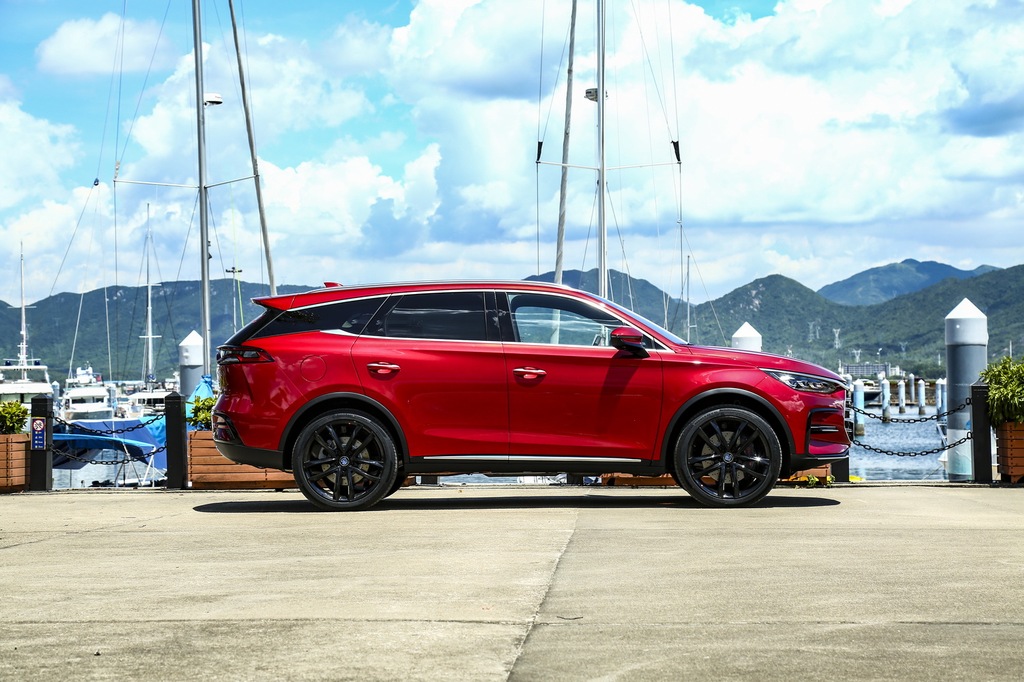 2021款比亚迪唐dm20t四驱高性能版创世旗舰型