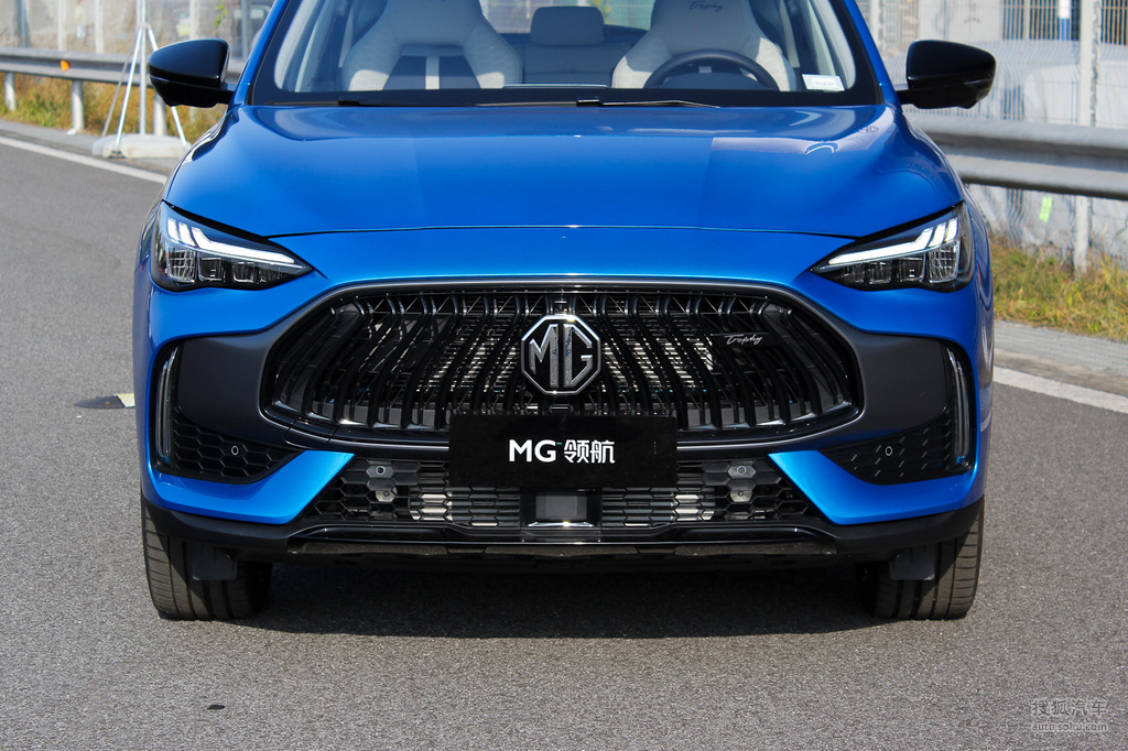 2021款400tgi自动两驱trophy旗舰版