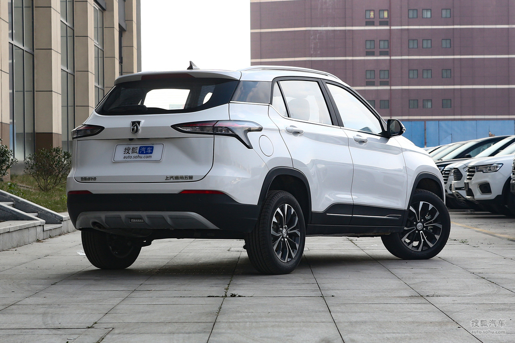 【 宝骏510高清图片】_糖果白_外观_搜狐汽车网