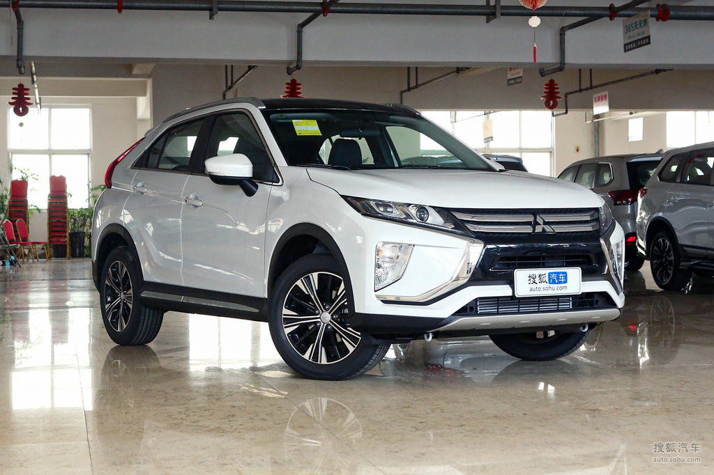 2021款三菱奕歌15tcvt两驱梦想版