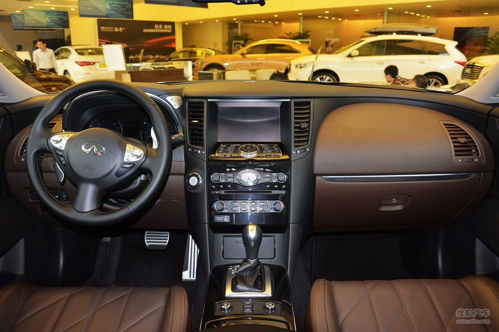 【 英菲尼迪qx70高清图片】_棕色真皮内饰_内饰_搜狐汽车网