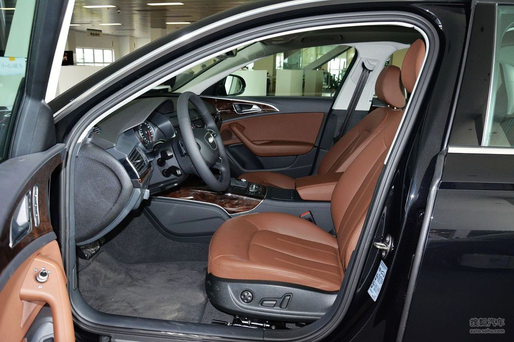 【 奥迪a6l高清图片】_2014款 30 fsi 豪华型_黑色_内饰_搜狐汽车网