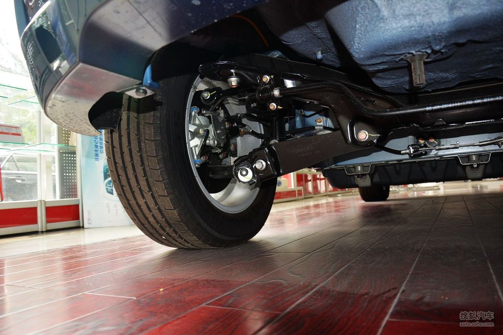 【 比亚迪e6高清图片】_底盘发动机_搜狐汽车网