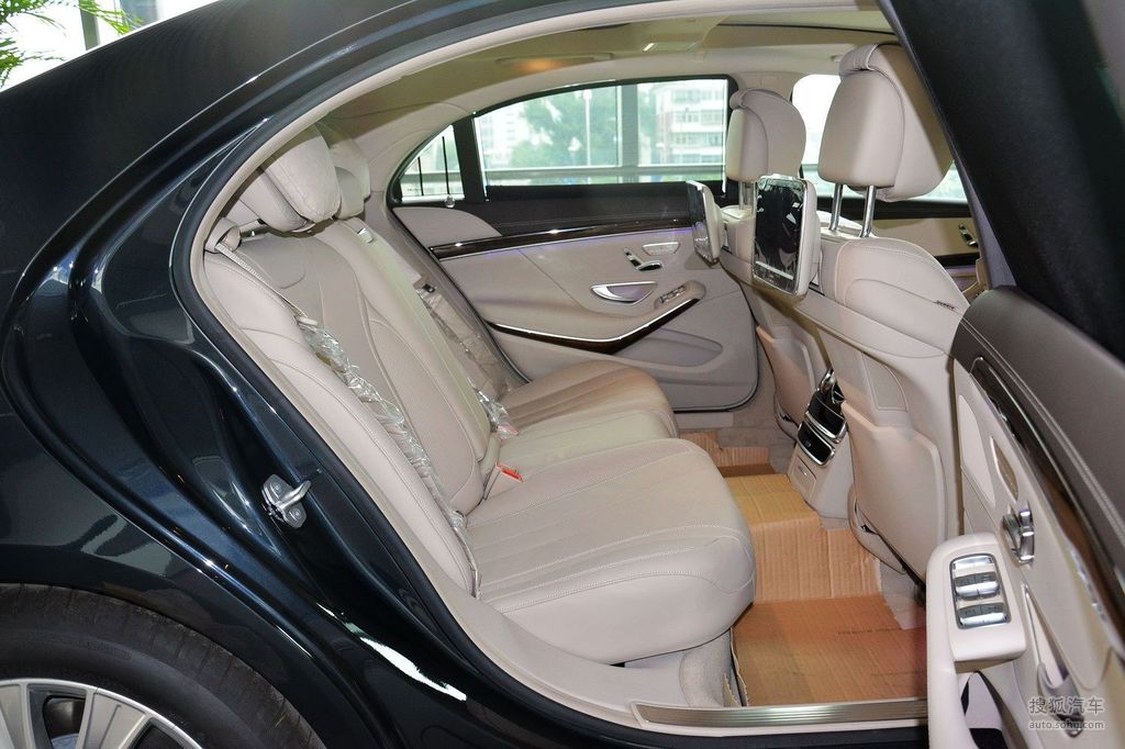 【 奔驰s级高清图片】_2014款 s400l 尊贵型_咖啡棕色/真丝米色_内饰