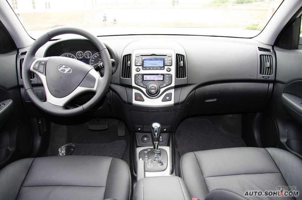 北京现代i30试驾图组