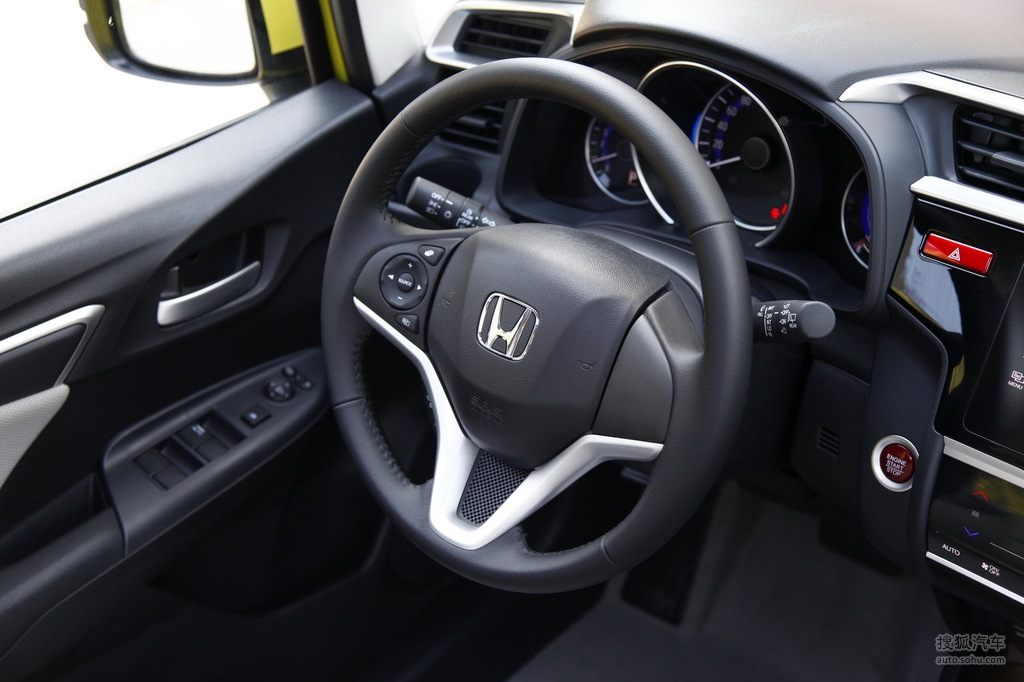 【 本田飞度高清图片】_内饰_搜狐汽车网