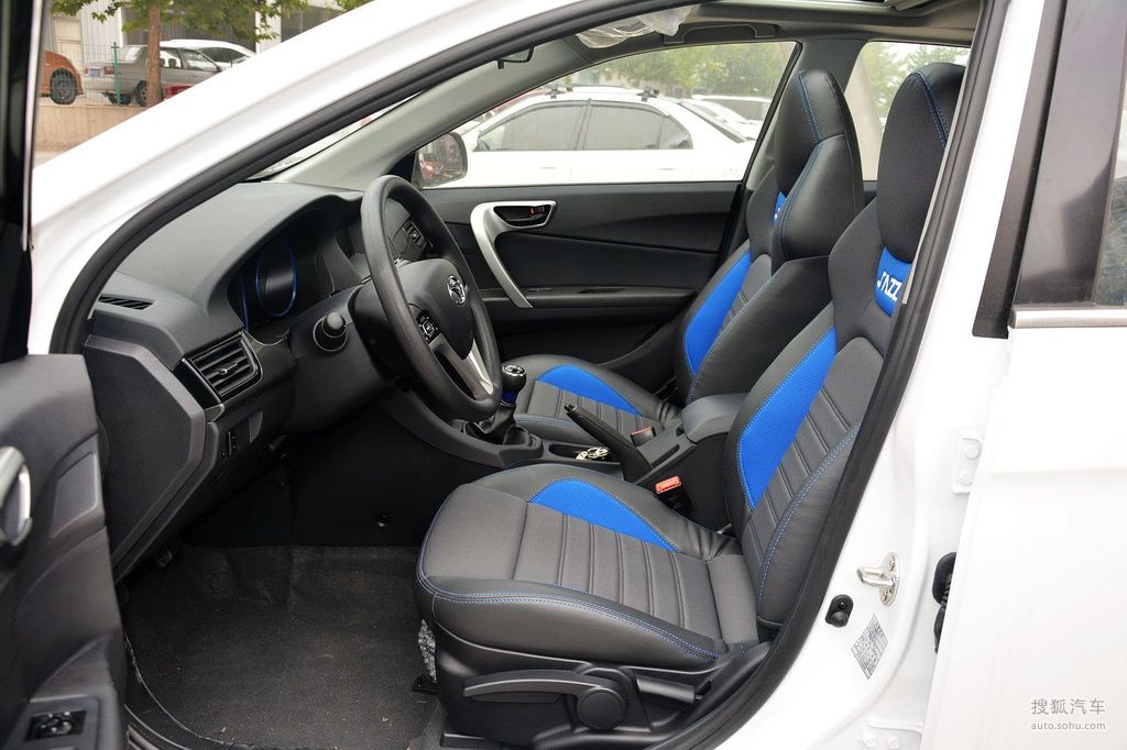 【 东南v5菱致高清图片】_2015款 1.5l 手动爵士版_内饰_搜狐汽车网