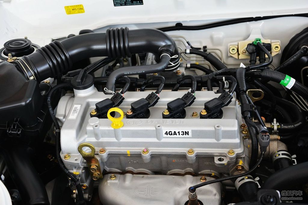 2014款一汽夏利n713l手动运动豪华型