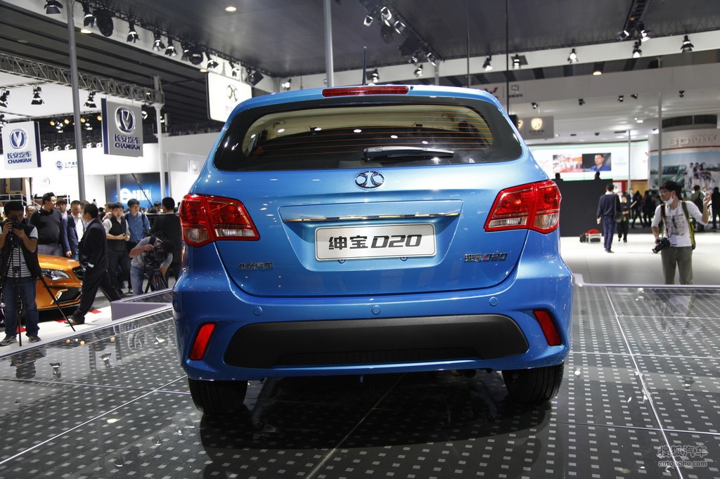 【 北汽绅宝d20 两厢高清图片】_绅宝d20两厢广州车展实拍_搜狐汽车网