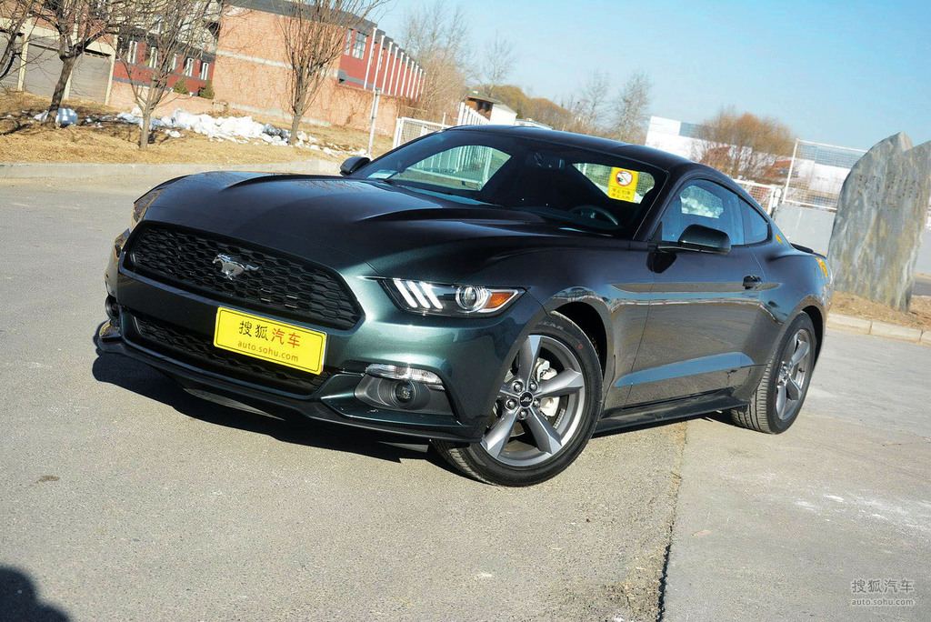 2015款福特野马23ecoboost自动版
