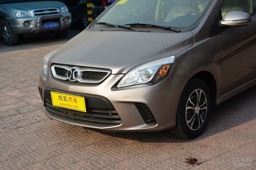 北汽绅宝d20 两厢