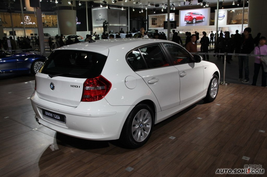 宝马120i广州车展实拍