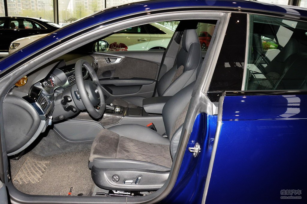 【 奥迪rs7 sportback高清图片】_深色内饰_内饰_搜狐汽车网