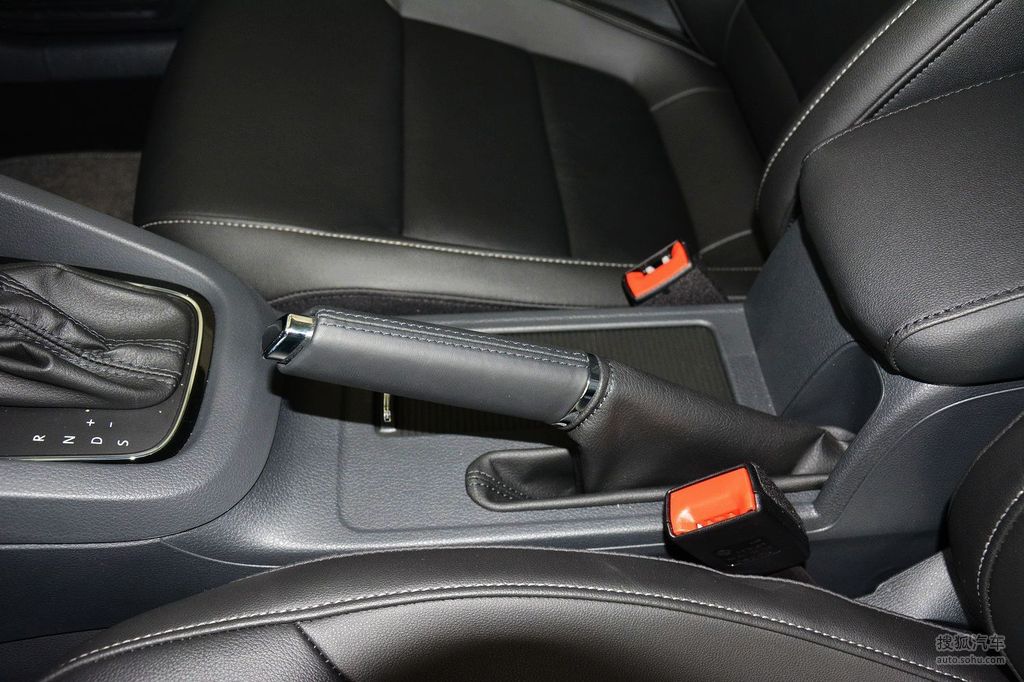 2015款大众速腾16l手自一体舒适型手刹提示支持键盘翻页左右