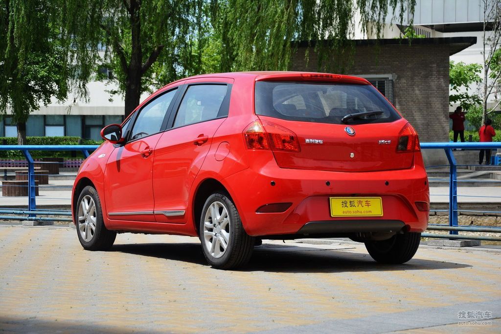 2015款吉利英伦c5两厢 1.