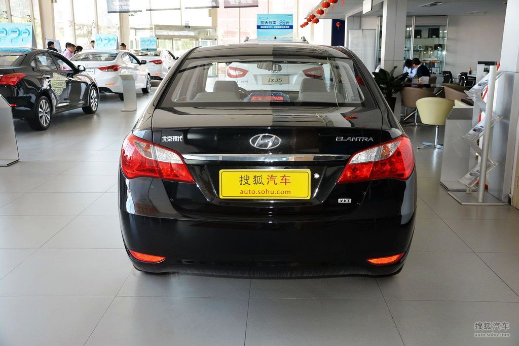 2011款北京现代新悦动 1.6l手动舒适型